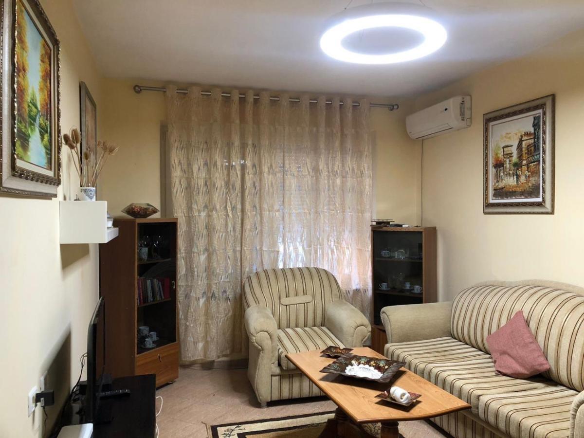 Mea Centre Apartment Shkodër Exteriör bild